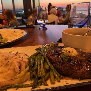 Oliver's Rooftop - Filet Mignon - New American Near Me - Erie, Pennsylvania