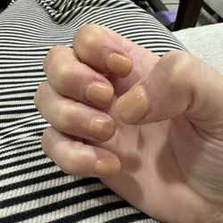 GM Nails