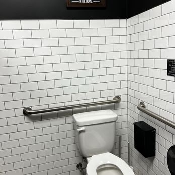 Dueling Brews - I love a bathroom with funny signs - Beer Bar Near Me - Becker, Minnesota