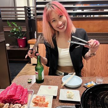 Sottukkeong - Not sure if the server was going to cook for us so we started cooking. The server did cook some for us. - Korean Near Me - Lynnwood, Washington Sottukkeong - Not sure if the server was going to cook for us so we started cooking. The server did cook some for us. - Korean Near Me - Lynnwood, Washington