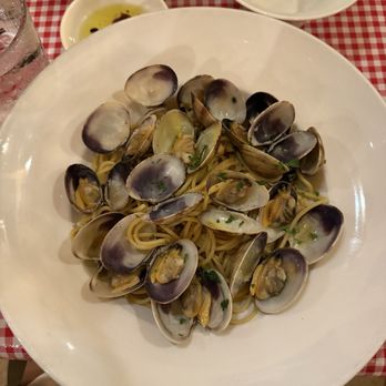 Arancino - Spaghetti alle Vongole - Italian Near Me - Honolulu, Hawaii