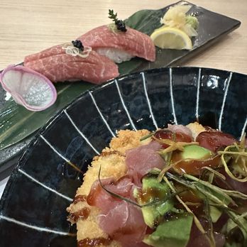 Tomo Sushi - Sushi Bars Near Me - Mississauga, Ontario Tomo Sushi - Sushi Bars Near Me - Mississauga, Ontario