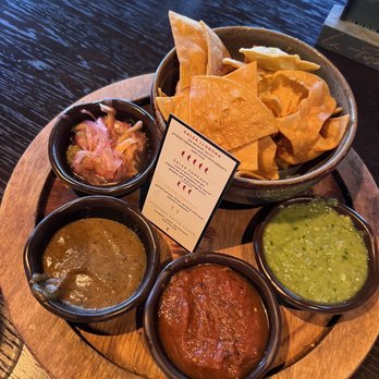La Popular Austin - Complimentary chips and their salsa's - Mexican Near Me - Austin, Texas