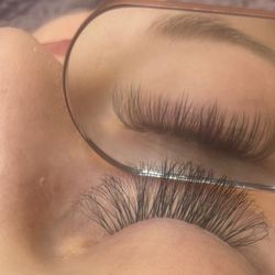 Breathe Peace Wellness Spa - Volumes, Hybrids and Classic Extenstions. Lifts and tints