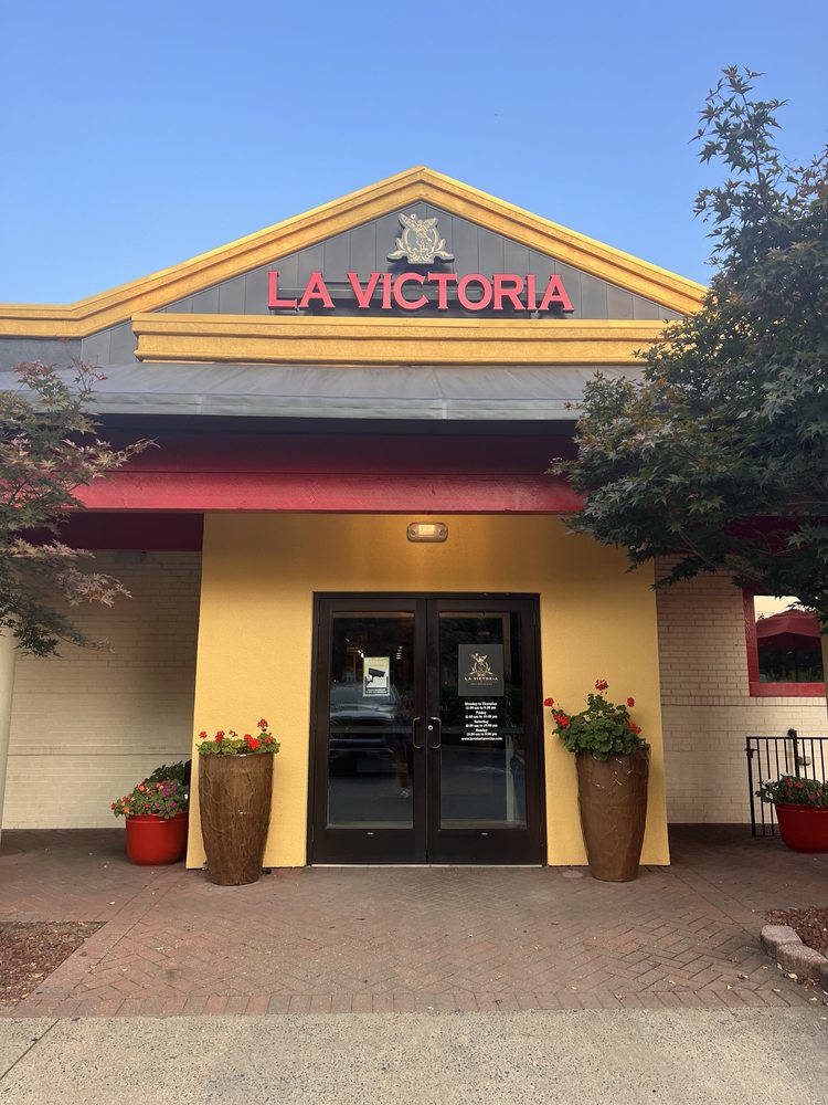 Famosos Tacos & Tequila