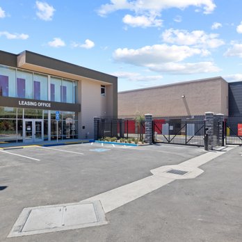 StorQuest Self Storage - Self Storage Near Me - Fairfield, California