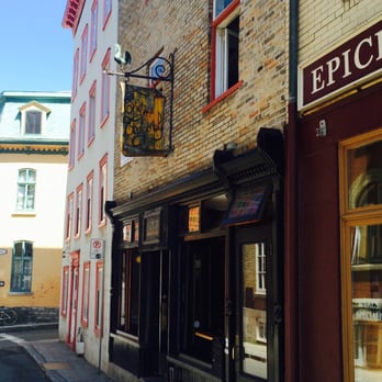Chez Temporel - Exterior, street view - French Near Me - Quebec City, Quebec Chez Temporel - Exterior, street view - French Near Me - Quebec City, Quebec