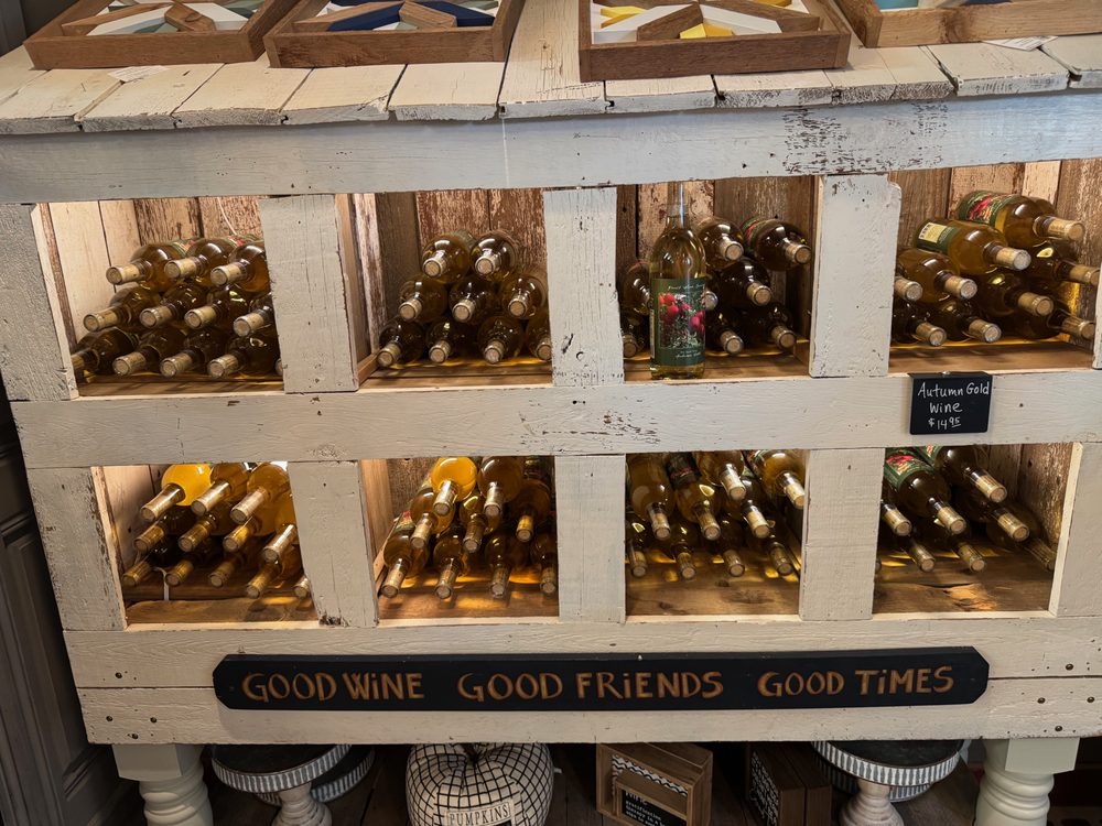 Apple Barn Orchard & Winery - vineyard in Elkhorn, WI