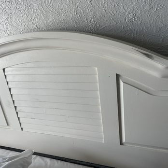 Monaco Motel - This is before with the dirt marks on the left side of the headboard. That black scuff was just there. - Hotels Near Me - Wildwood, New Jersey Monaco Motel - This is before with the dirt marks on the left side of the headboard. That black scuff was just there. - Hotels Near Me - Wildwood, New Jersey