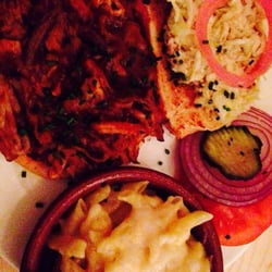 Roll Madrid - Sandwich de pulled Pork con sude de mac&cheese