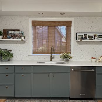 DreamLine Kitchen & bath Design - Kitchen Supplies Near Me - Arlington Heights, Illinois DreamLine Kitchen & bath Design - Kitchen Supplies Near Me - Arlington Heights, Illinois