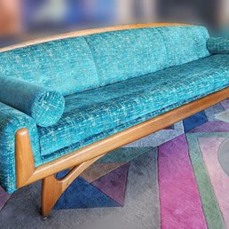This is my restored '60s Kroehler sofa! Paco's did an amazing job. Coco is great to communicate with. Their prices are reasonable. This is my restored '60s Kroehler sofa! Paco's did an amazing job. Coco is great to communicate with. Their prices are reasonable.