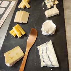 Petaluma Cheese Shop - Cheese tasting
