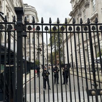 10 Downing Street - 10 Downing Street_Yelp_Sanju-3 - Public Services & Government Near Me - London, XGL