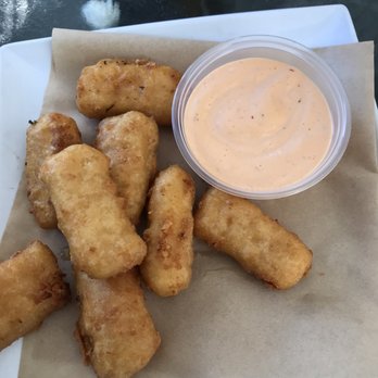 The Dillinger - Smoked Gouda Macaroni Bites - Bars Near Me - Boulder City, Nevada