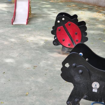 Square Boucicaut - Parks Near Me - Paris, 75