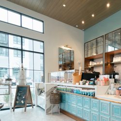 Un Deux Trois Cafe