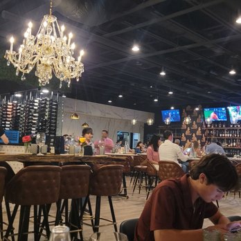 The Barrel - Indoor decor is beautiful - Cocktail Bars Near Me - Bartonville, Texas