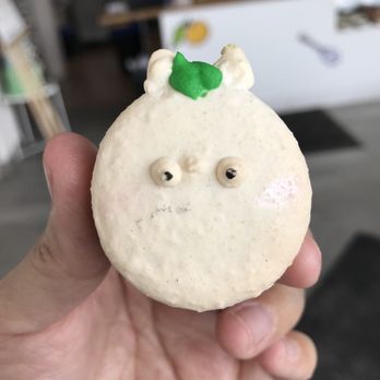Daan Go Cake Lab - Desserts Near Me - Toronto, Ontario