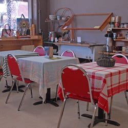 Ferry County - Dining area is small, but comfy.
