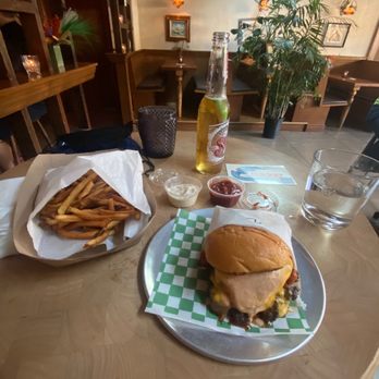 Lowboy - Double lowboy burger with fries and a Sol beer - Cocktail Bars Near Me - Los Angeles, California Lowboy - Double lowboy burger with fries and a Sol beer - Cocktail Bars Near Me - Los Angeles, California