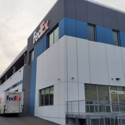 FedEx Ship Center - View coming from 3rd Ave on 19th St