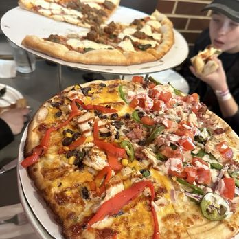 Dewey's Pizza - Pizza Near Me - St. Charles, Missouri