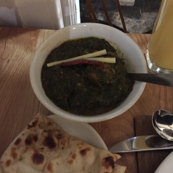 Mango Indian - Lamb with spinach and spices - Indian Near Me - London, XGL Mango Indian - Lamb with spinach and spices - Indian Near Me - London, XGL