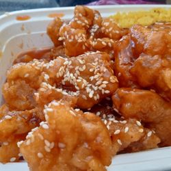 Hop Shing - Sesame Chicken Lunch Special with Eggroll
