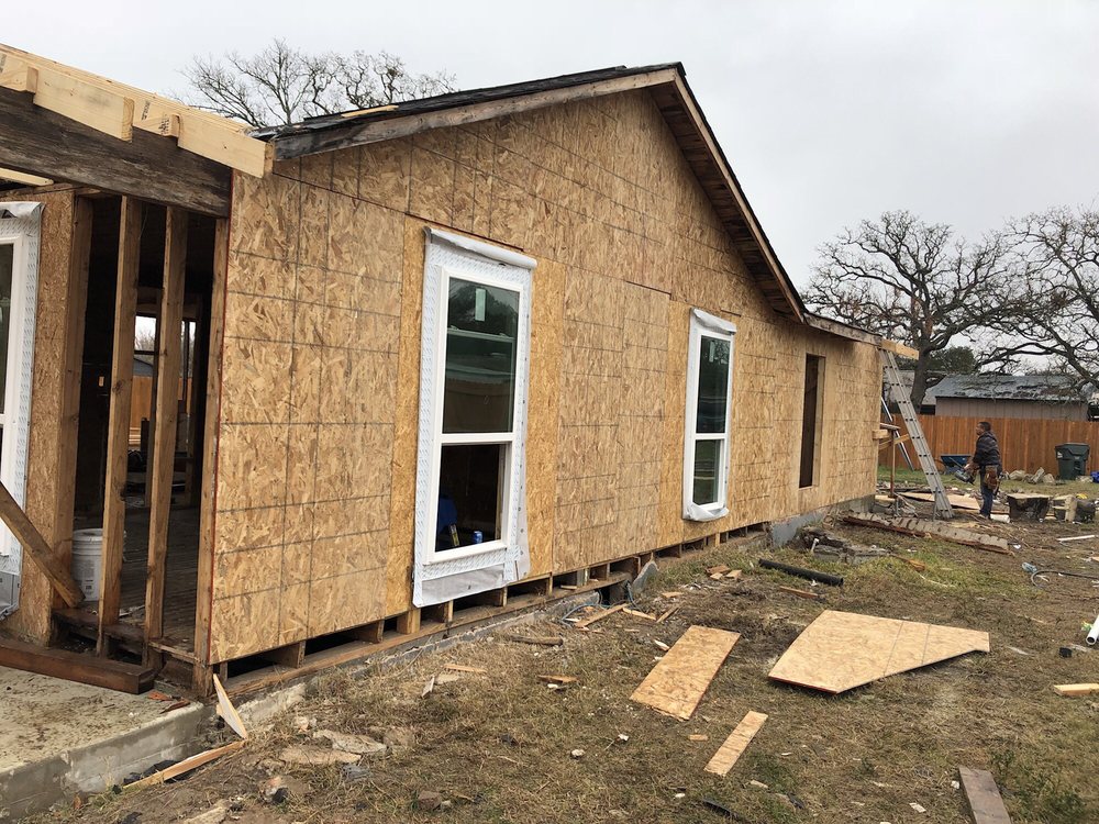 Slide of Salvador Roofing Services