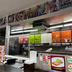 Jim's Burgers - Free parking American food done by the people that cook it right