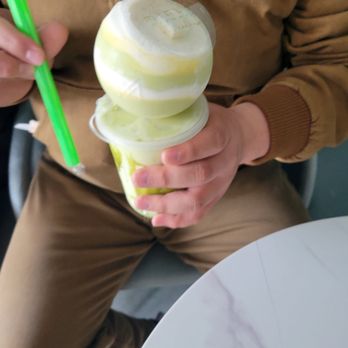 Minus Cake Boutique - Bubble Tea Near Me - Vancouver, British Columbia