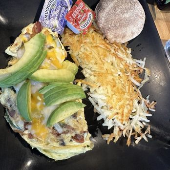 The Meadows Bar And Grill - The meadows omelet - Breakfast & Brunch Near Me - Pomona, California
