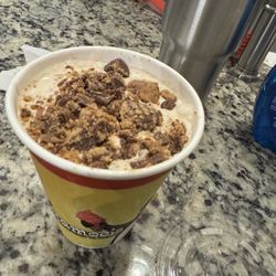 user provided Eskamoe's Frozen Custard & More photo