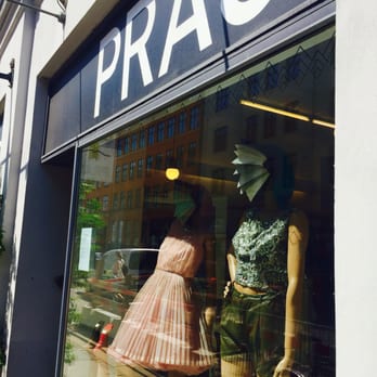 PRAG - Altid inspirerende og interessant vindues udstilling - Used, Vintage & Consignment Near Me - København V, 84