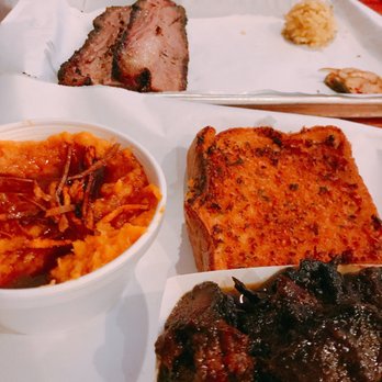Saddleback BBQ - Barbeque Near Me - Okemos, Michigan