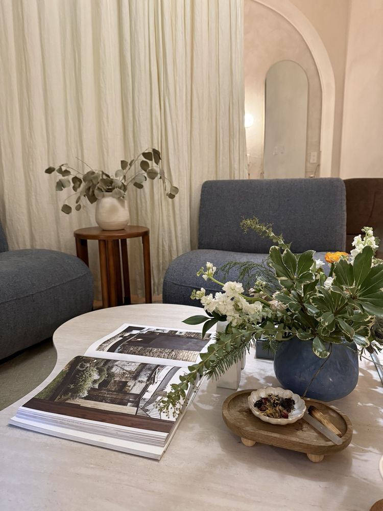 Head in the Clouds Logo