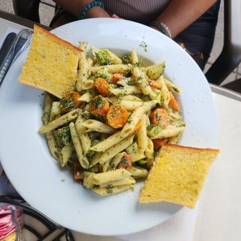 Pizza Bella Italian Bistro - Veggie pesto pasta - Pizza Near Me - San Diego, California Pizza Bella Italian Bistro - Veggie pesto pasta - Pizza Near Me - San Diego, California