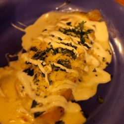 Mama Cita's - Cheese Enchilada with queso