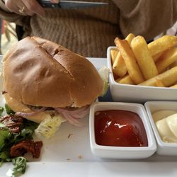 Brasserie Meys - Beef burger comes with fries, salad, mayo and ketchup