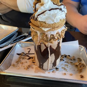 Black Label - Burgers Near Me - Fremont, Nebraska