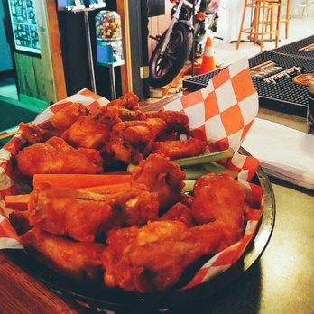Gracie's Bar & Grill - Wings - Pubs Near Me - Salisbury, Massachusetts Gracie's Bar & Grill - Wings - Pubs Near Me - Salisbury, Massachusetts