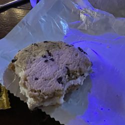 Ice cream Sammy that comes with kids meal