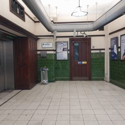Mornington Crescent Tube Station - Elevators