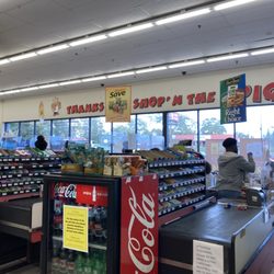 Piggly Wiggly - Inside