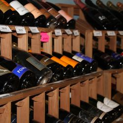 Mo's Wine & Spirits