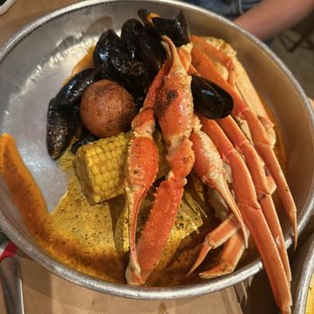Angry Crab Shack - Medium spice seafood boil with blue mussels - Seafood Near Me - Orange Beach, Alabama Angry Crab Shack - Medium spice seafood boil with blue mussels - Seafood Near Me - Orange Beach, Alabama