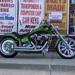 Kross Hardware