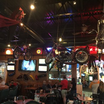 Quaker Steak & Lube - American Near Me - Cincinnati, Ohio Quaker Steak & Lube - American Near Me - Cincinnati, Ohio