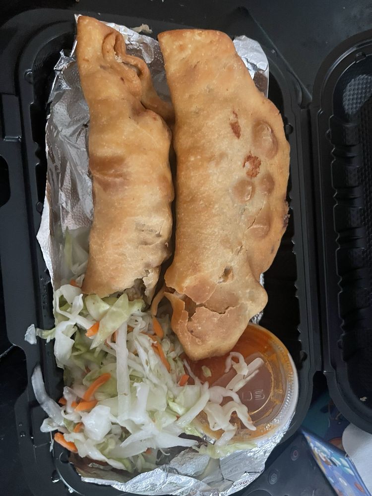 Poppie's Taco & Latin Grill